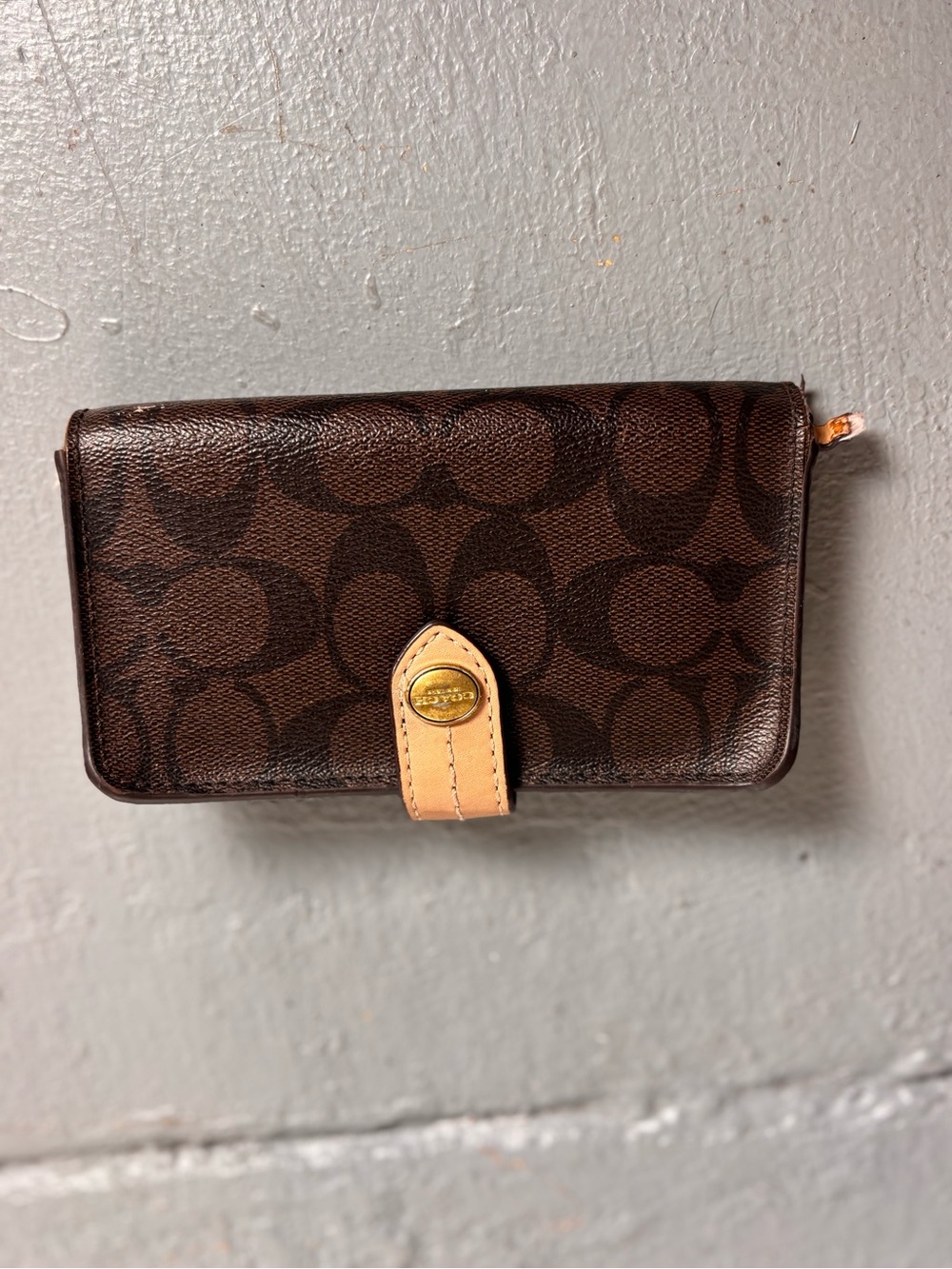 Coach Brown Signature Card Holder with Tan Strap